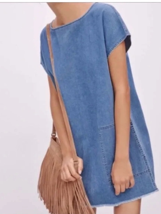 Wilfred Dresses & Skirts - Wilfred Denim Shift Dress in Medium Blue